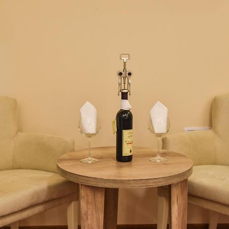Hotel Evropa 울친 외부 사진