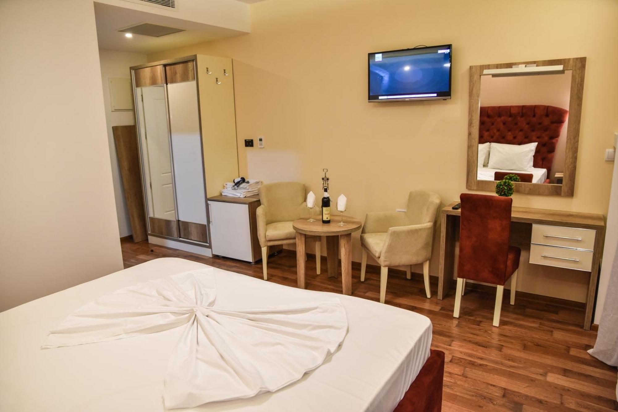 Hotel Evropa 울친 객실 사진