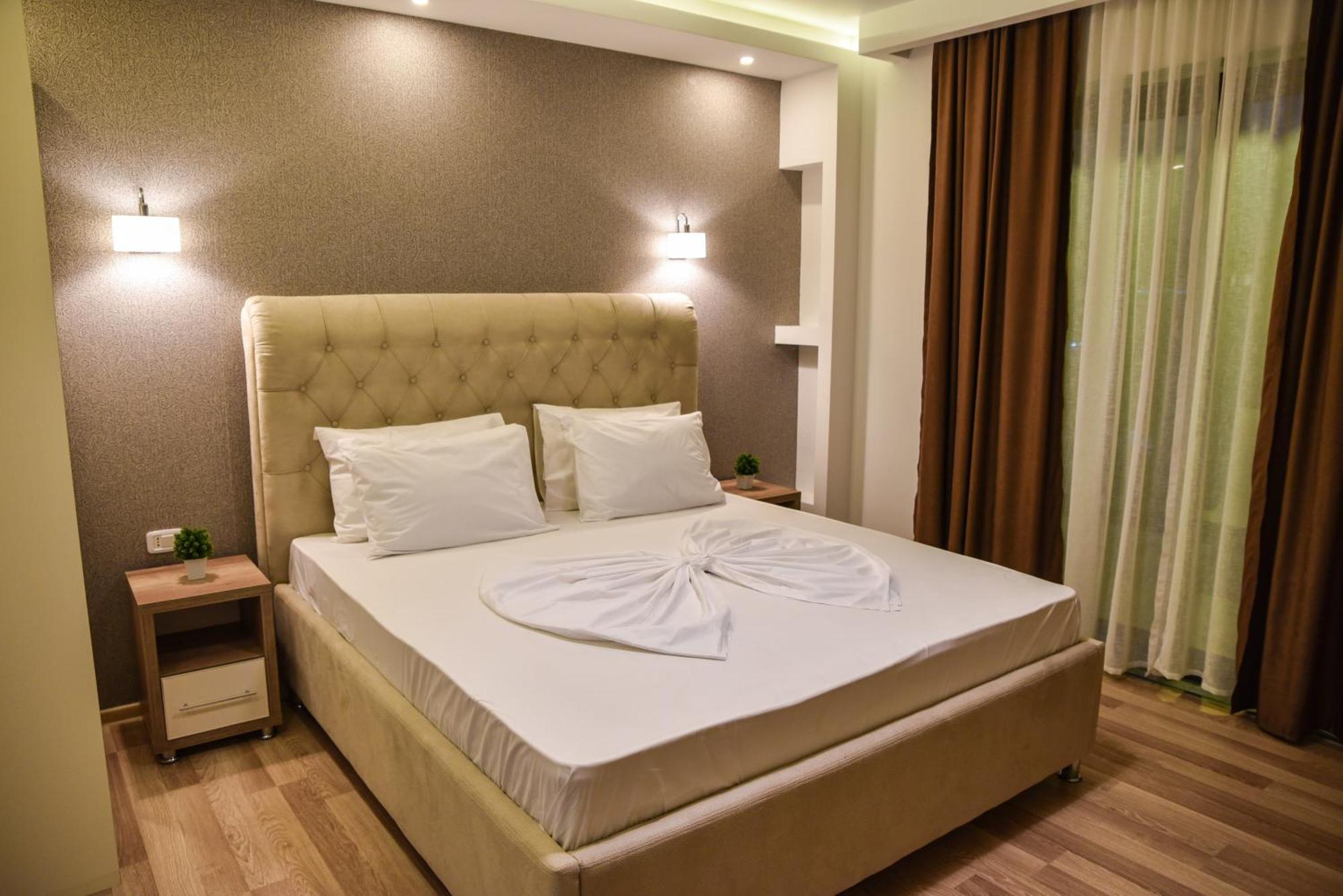 Hotel Evropa 울친 외부 사진