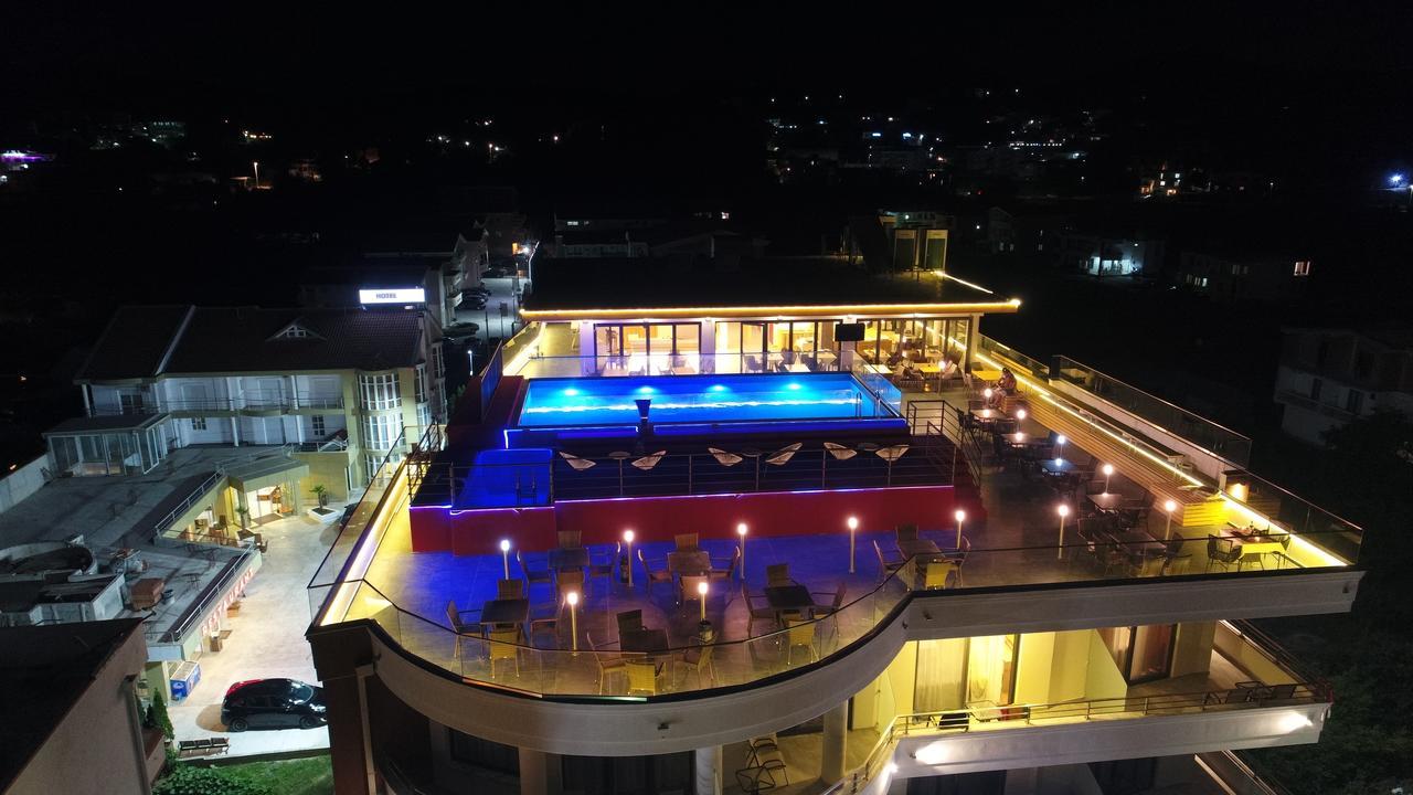 Hotel Evropa 울친 외부 사진