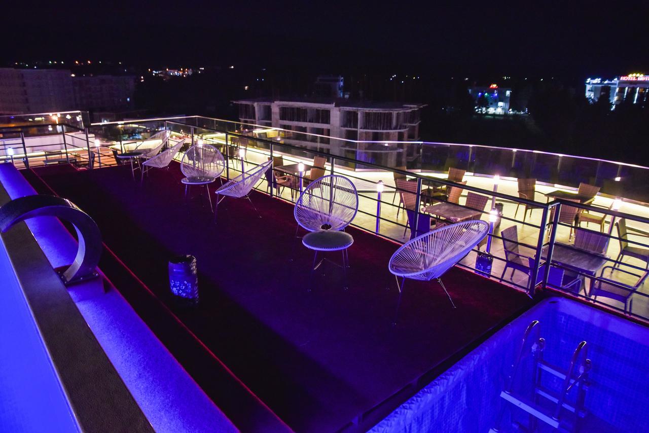Hotel Evropa 울친 외부 사진